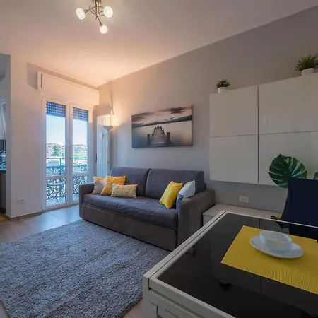 Xenia - Modern, Quiet And Cozy Apartment
