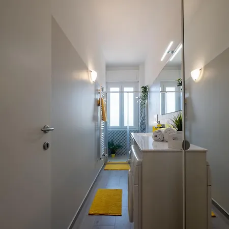 Xenia - Modern, Quiet And Cozy Apartment